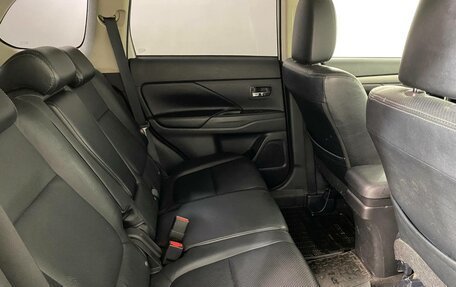 Mitsubishi Outlander III рестайлинг 3, 2013 год, 1 149 000 рублей, 13 фотография