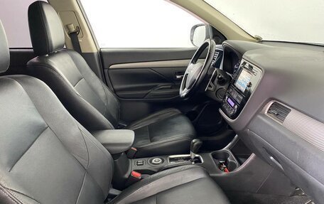 Mitsubishi Outlander III рестайлинг 3, 2013 год, 1 149 000 рублей, 12 фотография