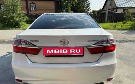 Toyota Camry, 2016 год, 1 950 000 рублей, 4 фотография
