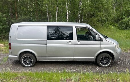 Volkswagen Transporter T5 рестайлинг, 2006 год, 1 150 000 рублей, 4 фотография