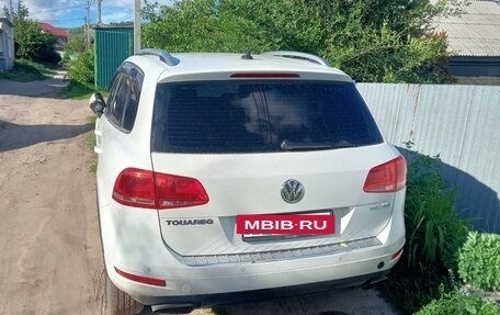 Volkswagen Touareg III, 2012 год, 1 780 000 рублей, 2 фотография