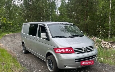 Volkswagen Transporter T5 рестайлинг, 2006 год, 1 150 000 рублей, 3 фотография
