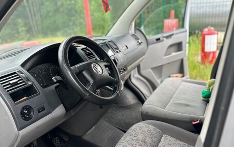 Volkswagen Transporter T5 рестайлинг, 2006 год, 1 150 000 рублей, 9 фотография