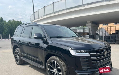 Toyota Land Cruiser 200, 2018 год, 5 200 000 рублей, 2 фотография