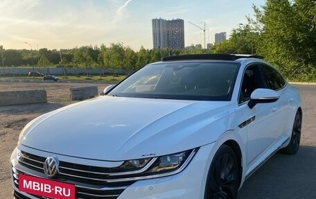 Volkswagen Arteon I, 2019 год, 4 200 000 рублей, 1 фотография