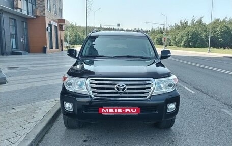 Toyota Land Cruiser 200, 2014 год, 3 900 000 рублей, 3 фотография