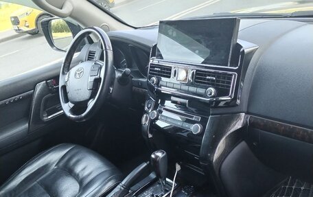Toyota Land Cruiser 200, 2014 год, 3 900 000 рублей, 11 фотография