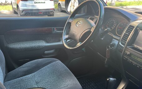 Toyota Land Cruiser Prado 120 рестайлинг, 2008 год, 2 249 000 рублей, 21 фотография