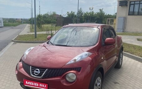 Nissan Juke II, 2011 год, 800 000 рублей, 2 фотография