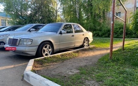 Mercedes-Benz E-Класс, 1994 год, 470 000 рублей, 3 фотография