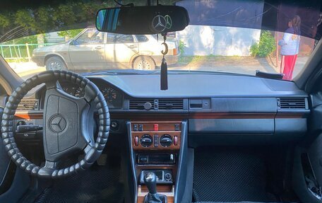 Mercedes-Benz E-Класс, 1994 год, 470 000 рублей, 18 фотография