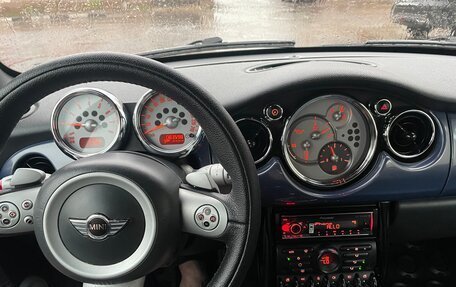 MINI Cabrio, 2006 год, 1 150 000 рублей, 27 фотография