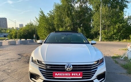 Volkswagen Arteon I, 2019 год, 4 200 000 рублей, 7 фотография