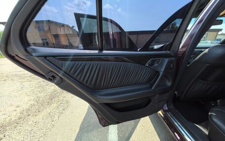 Mercedes-Benz E-Класс, 1997 год, 850 000 рублей, 15 фотография