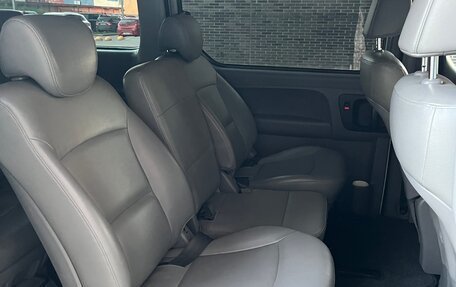 Hyundai Grand Starex Grand Starex I рестайлинг 2, 2017 год, 2 870 000 рублей, 5 фотография