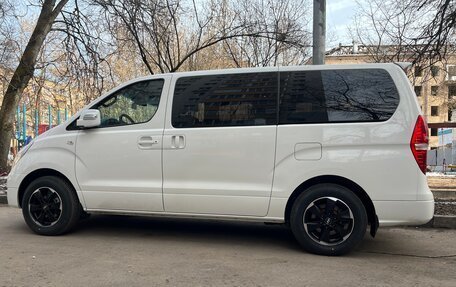 Hyundai Grand Starex Grand Starex I рестайлинг 2, 2017 год, 2 870 000 рублей, 12 фотография