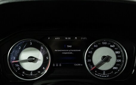 Volkswagen Touareg III, 2018 год, 3 989 898 рублей, 12 фотография