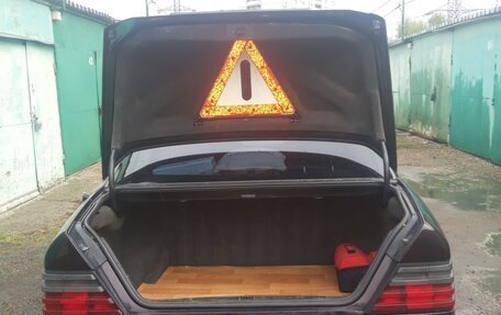 Mercedes-Benz E-Класс, 1993 год, 350 000 рублей, 8 фотография