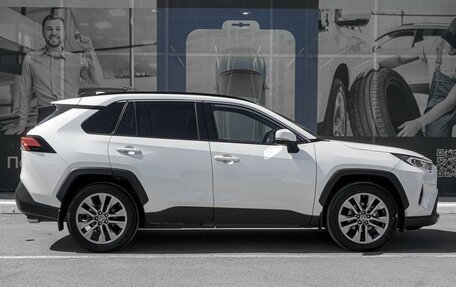 Toyota RAV4, 2021 год, 3 465 000 рублей, 5 фотография