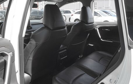 Toyota RAV4, 2021 год, 3 465 000 рублей, 11 фотография