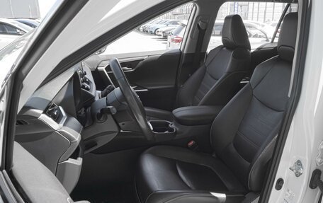 Toyota RAV4, 2021 год, 3 465 000 рублей, 10 фотография