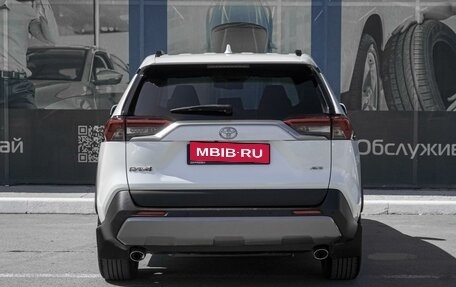 Toyota RAV4, 2021 год, 3 465 000 рублей, 4 фотография