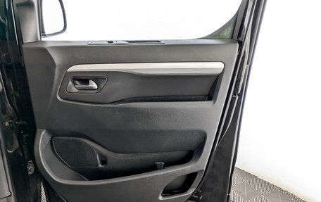 Peugeot Traveller I, 2021 год, 2 645 000 рублей, 26 фотография
