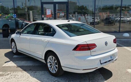 Volkswagen Passat B8 рестайлинг, 2018 год, 2 030 000 рублей, 3 фотография