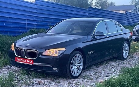 BMW 7 серия, 2009 год, 1 930 000 рублей, 12 фотография