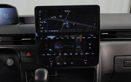 Hyundai Staria, 2022 год, 2 400 000 рублей, 14 фотография
