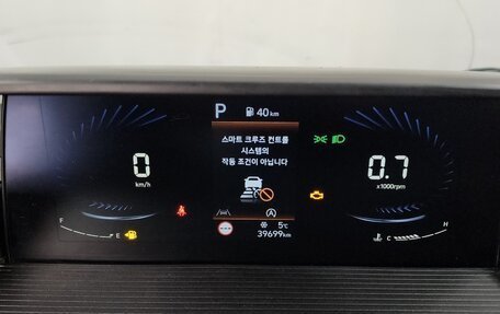 Hyundai Staria, 2022 год, 2 400 000 рублей, 18 фотография