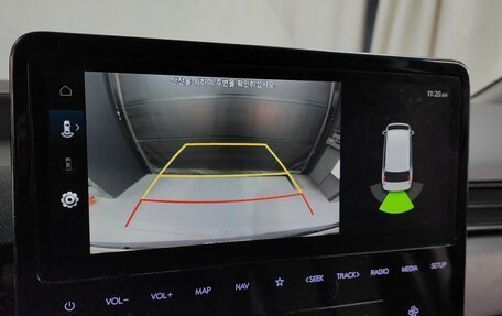 Hyundai Staria, 2022 год, 2 400 000 рублей, 17 фотография