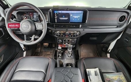 Jeep Wrangler, 2024 год, 6 750 000 рублей, 7 фотография