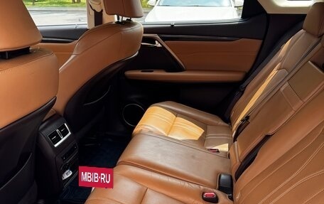 Lexus RX IV рестайлинг, 2016 год, 3 550 000 рублей, 4 фотография