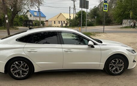 Hyundai Sonata VIII, 2021 год, 2 090 000 рублей, 3 фотография