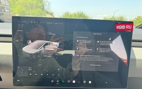 Tesla Cybertruck, 2025 год, 19 400 000 рублей, 7 фотография