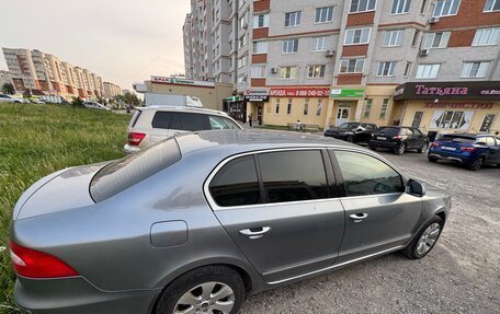 Skoda Superb III рестайлинг, 2012 год, 850 000 рублей, 5 фотография