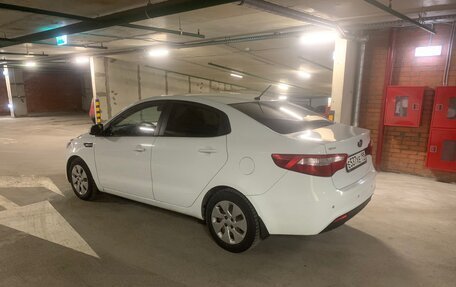 KIA Rio III рестайлинг, 2013 год, 825 000 рублей, 3 фотография