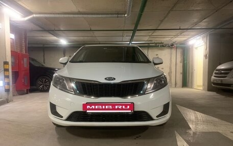 KIA Rio III рестайлинг, 2013 год, 825 000 рублей, 10 фотография