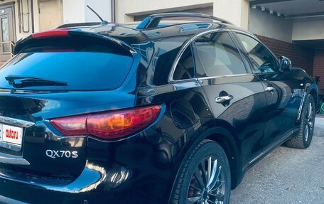 Infiniti QX70, 2015 год, 3 200 000 рублей, 8 фотография