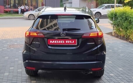 Honda Vezel, 2018 год, 2 250 000 рублей, 4 фотография