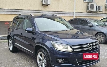 Volkswagen Tiguan I, 2016 год, 2 080 000 рублей, 3 фотография
