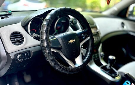 Chevrolet Cruze II, 2013 год, 849 999 рублей, 19 фотография