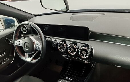 Mercedes-Benz A-Класс, 2021 год, 2 655 000 рублей, 11 фотография