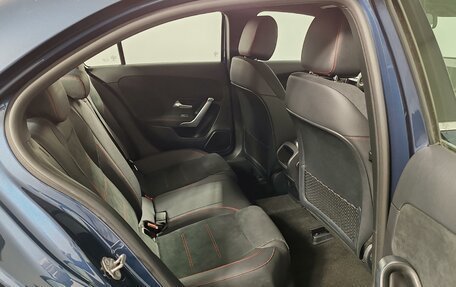 Mercedes-Benz A-Класс, 2021 год, 2 655 000 рублей, 25 фотография