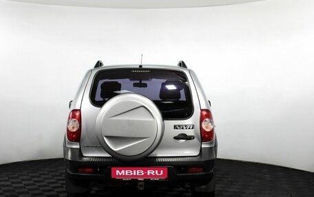 Chevrolet Niva I рестайлинг, 2015 год, 725 000 рублей, 6 фотография