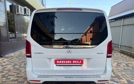 Mercedes-Benz V-Класс, 2020 год, 7 490 000 рублей, 5 фотография