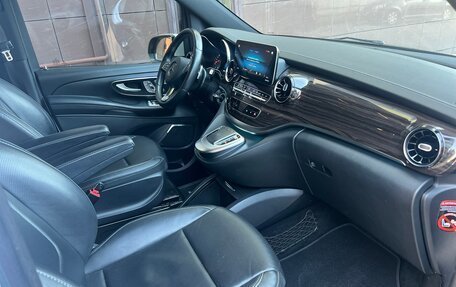 Mercedes-Benz V-Класс, 2020 год, 7 490 000 рублей, 23 фотография
