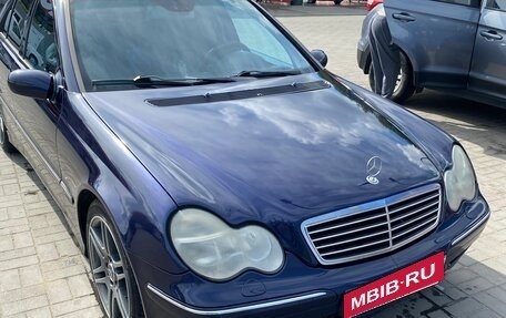 Mercedes-Benz C-Класс, 2001 год, 520 000 рублей, 1 фотография