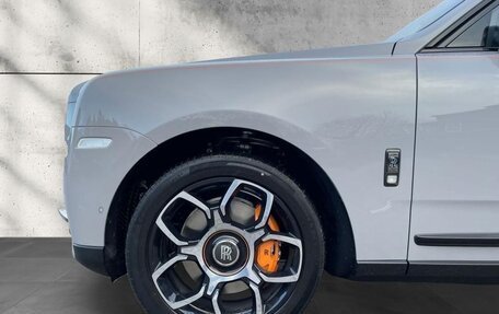 Rolls-Royce Cullinan, 2022 год, 8 фотография